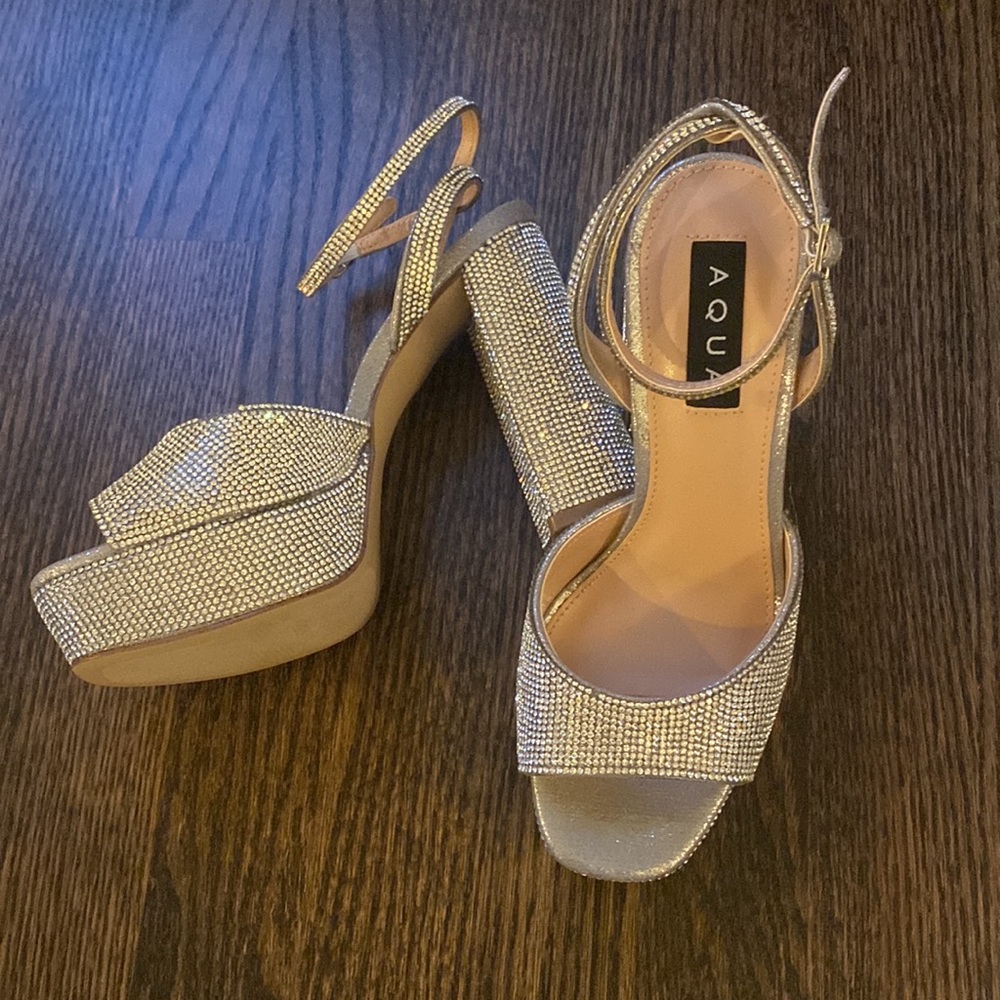 AQUA Size 7 Women's Lesly Ankle Strap High Heel Sandals - Picture 3 of 3